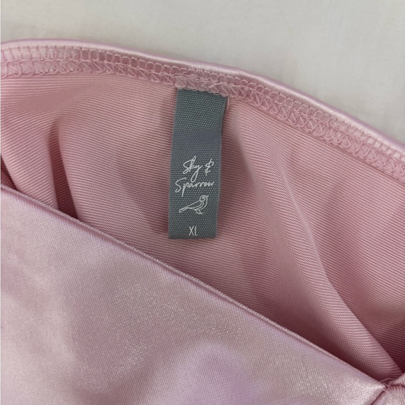 Sky and Sparrow Pink Satin Crop Top - Picture 4 of 4